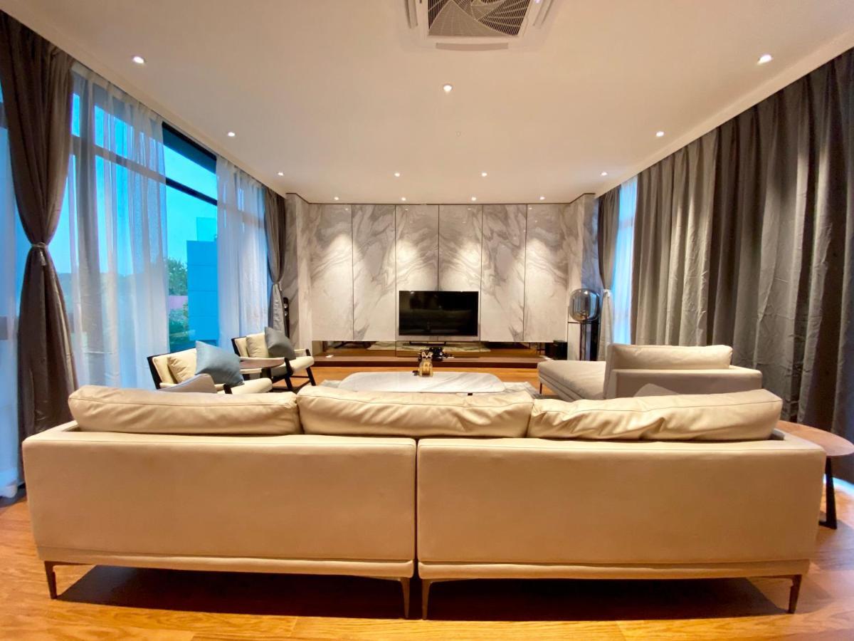 Molly Luxury Private Pool Bungalow茉莉的家豪华私人泳池别墅 Pantai Cenang  Kültér fotó